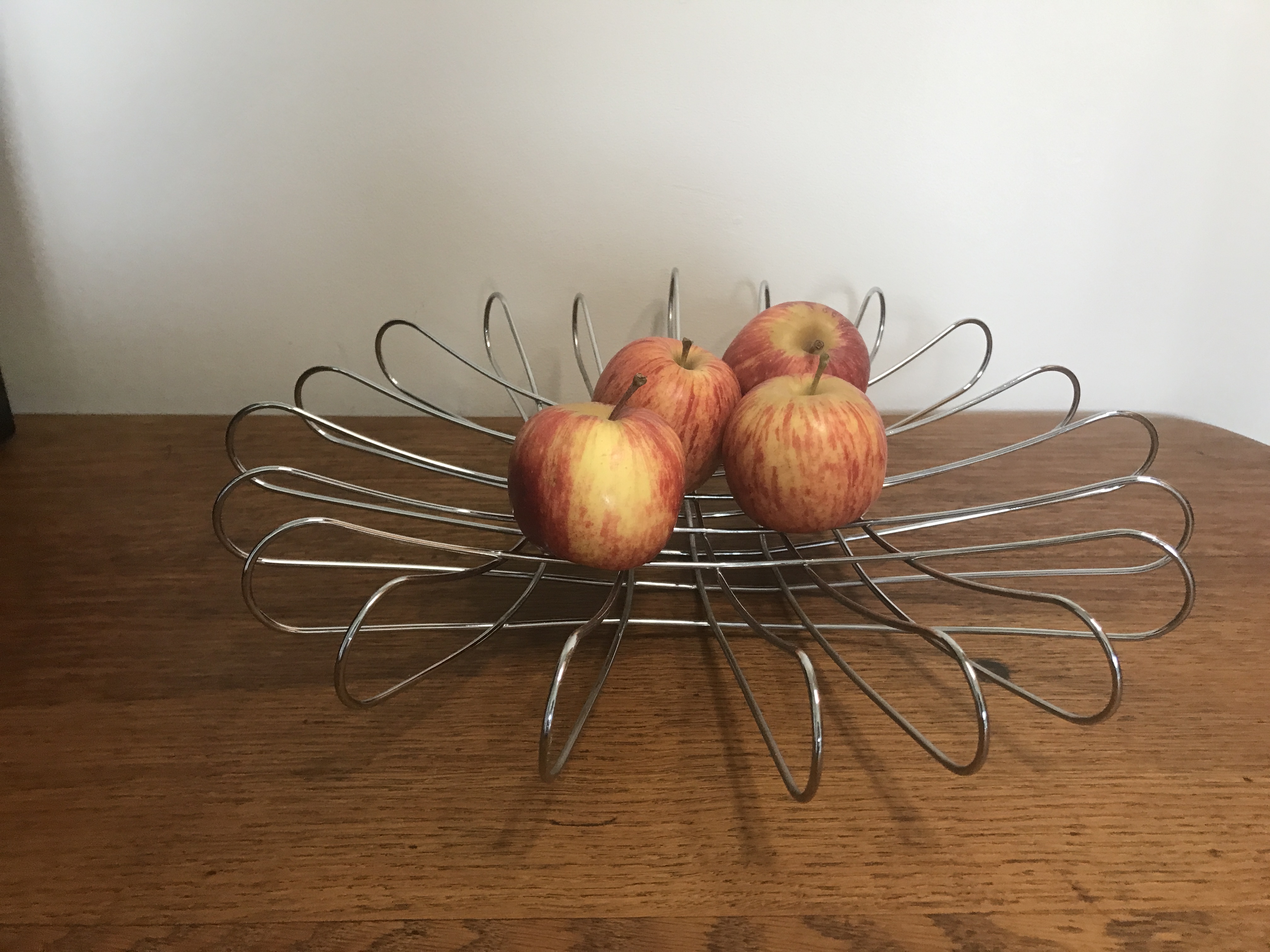 Vintage Mid century modern steel wire type metal fruit bowl.