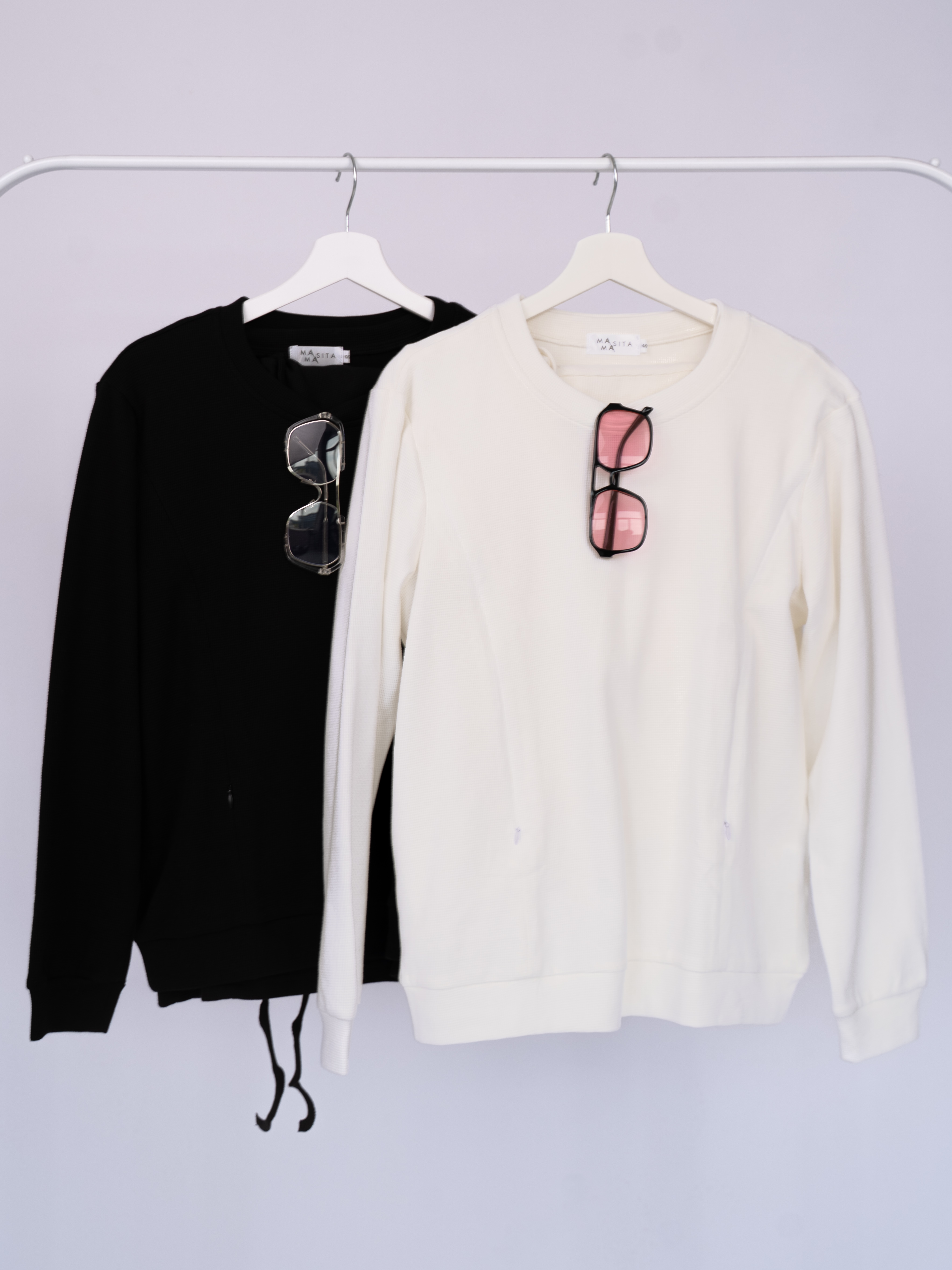 Baltas džemperis "Waffle Day"