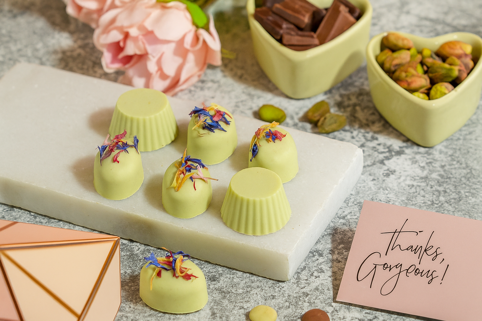 بيستاشيو بارادايس – شوكولاتة الفستق والمستكة بنكهات شرقية فاخرة