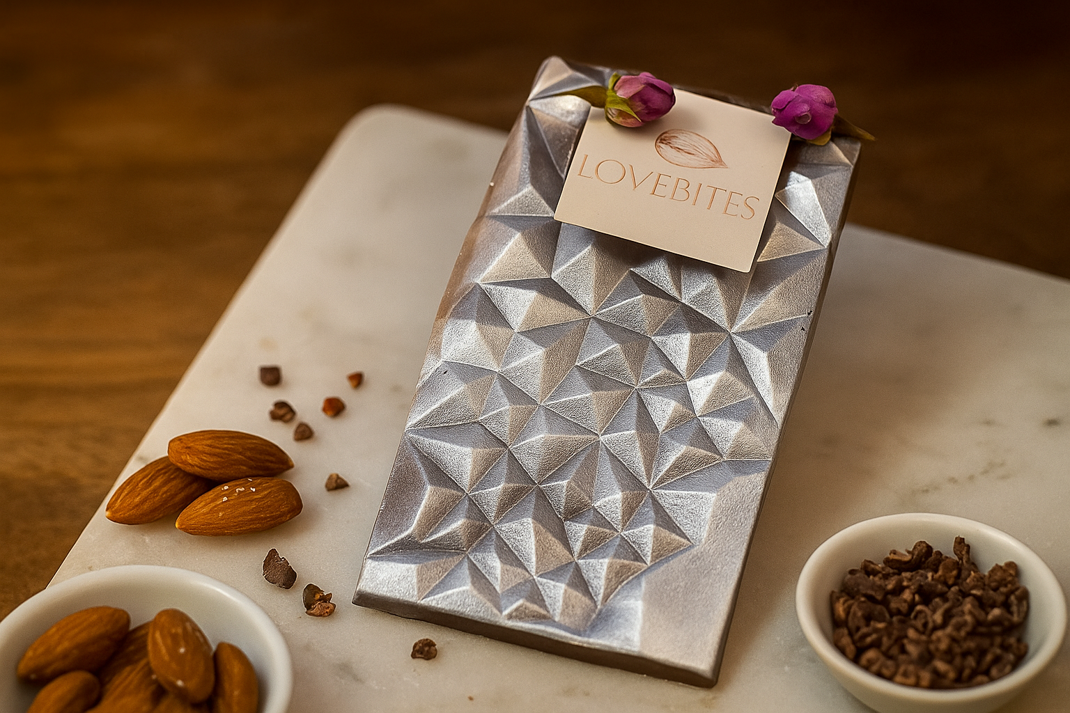 سيلفر نوت – شوكولاتة بلجيكية/سويسرية داكنة باللوز المحمص