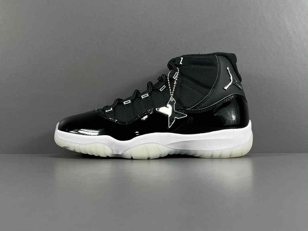 AJ11 Retro