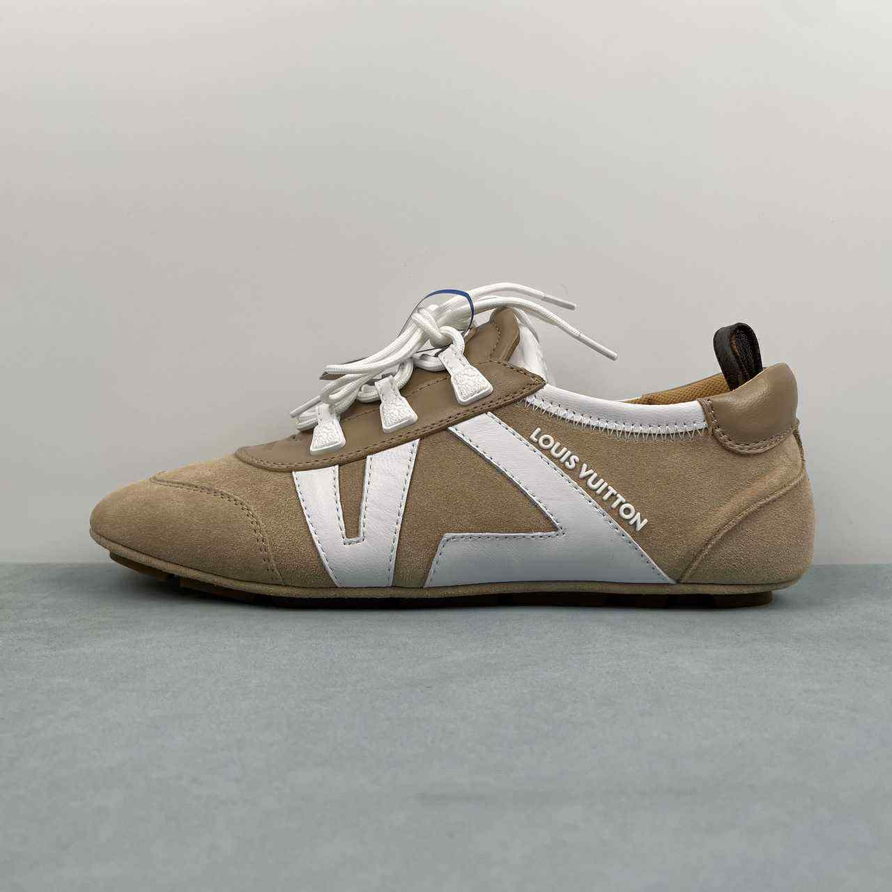 LV Sneakerina
