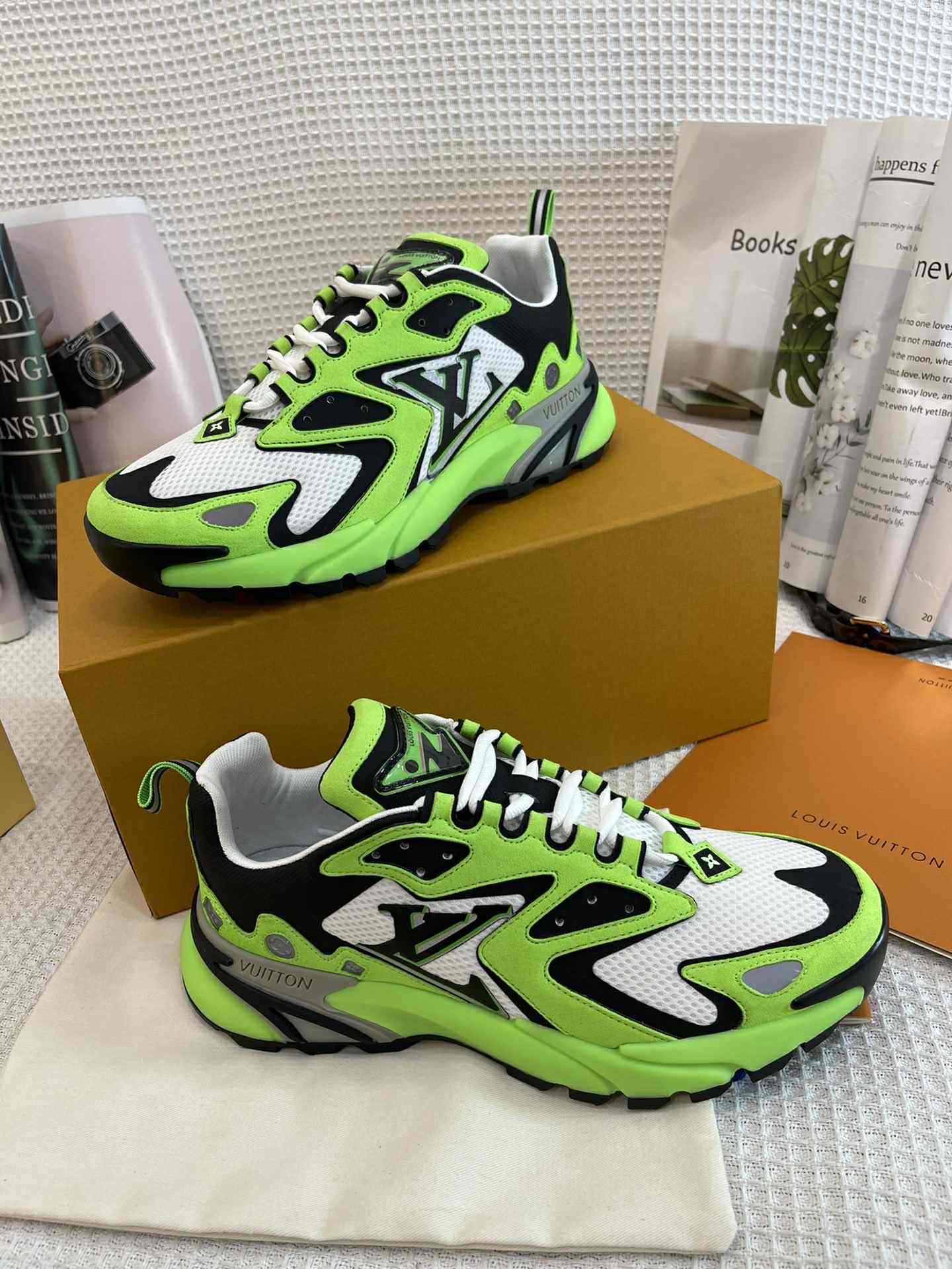 LV Runner Tatic