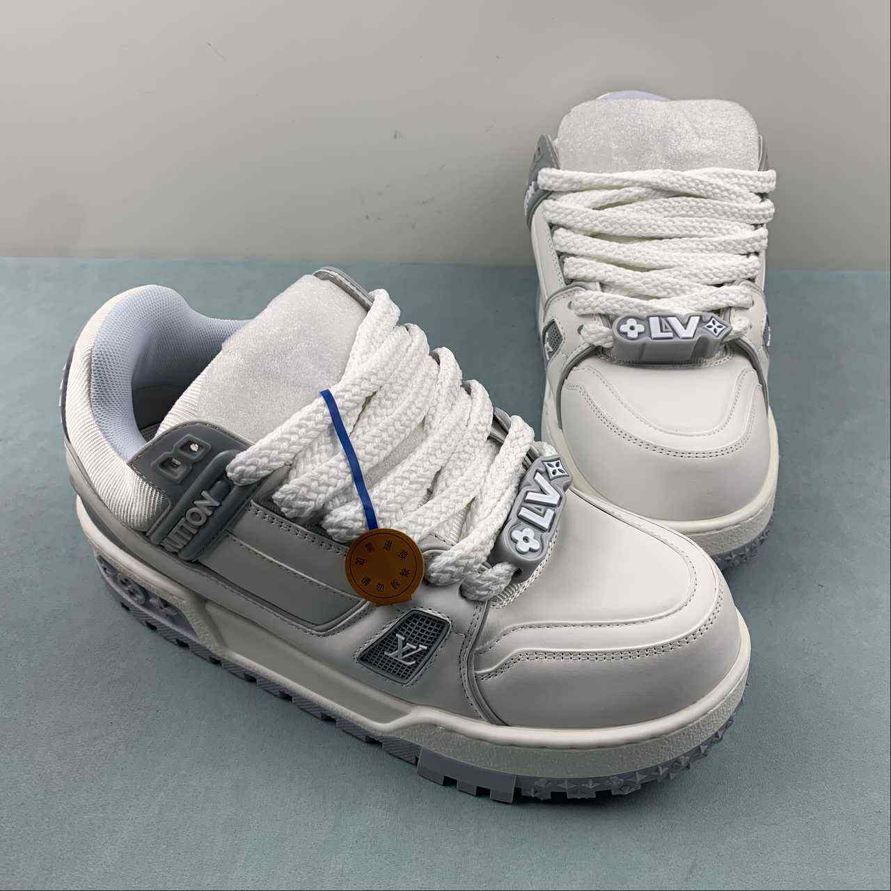 LV Trainers Maxi