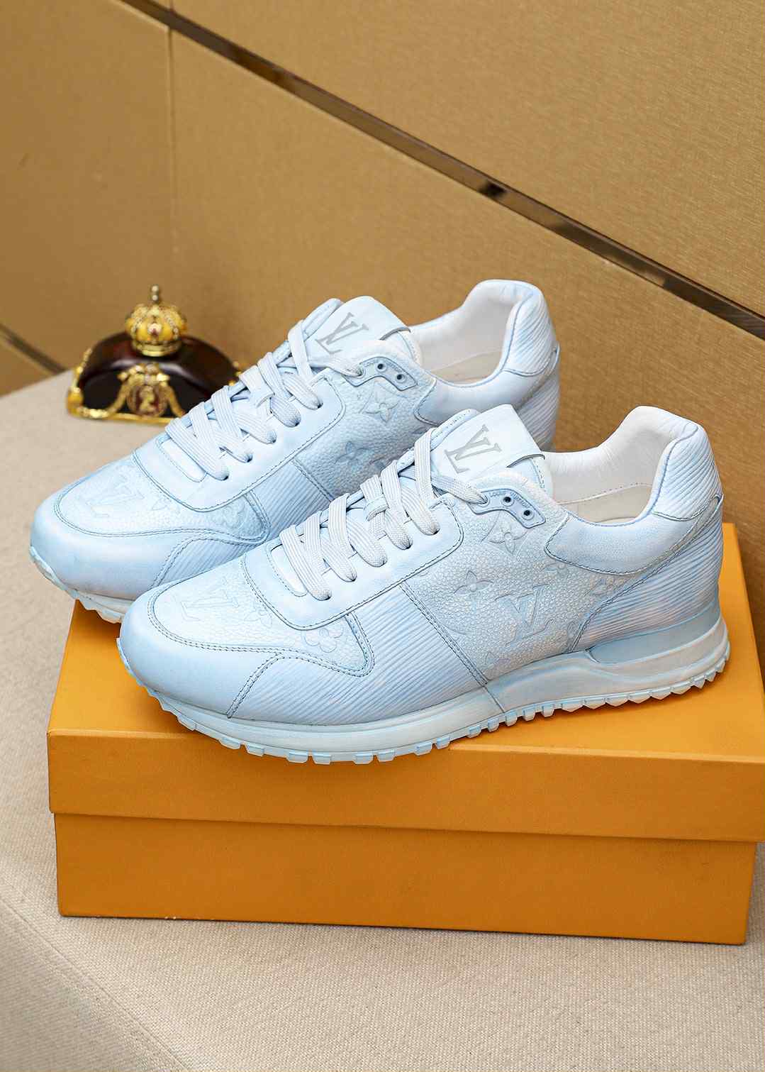 LV Run Away