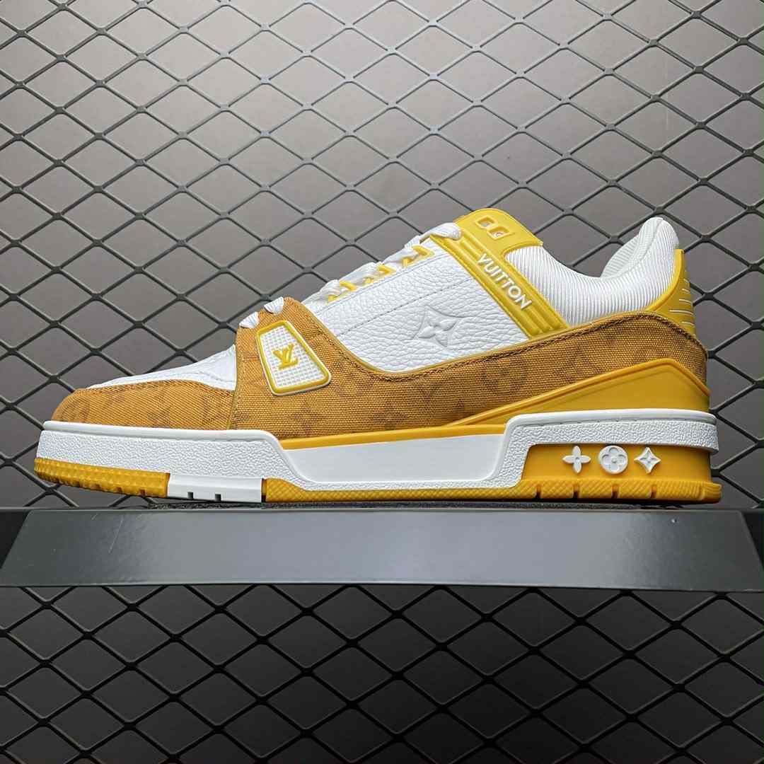 LV Trainers 1