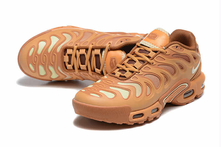 NK Air Max Plus Drift