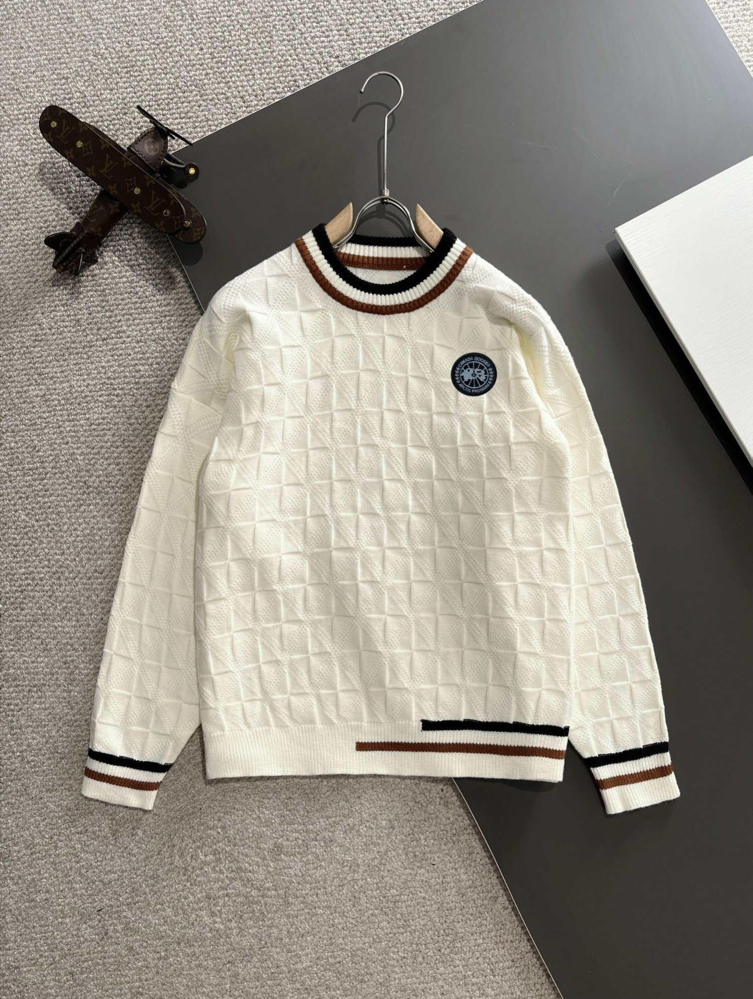 Pull sans Capuche Canada G**se en Laine