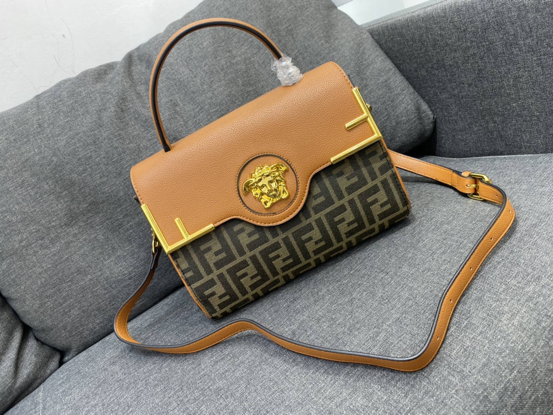 Sac à Main Fen*i x Vers*ce Fendace