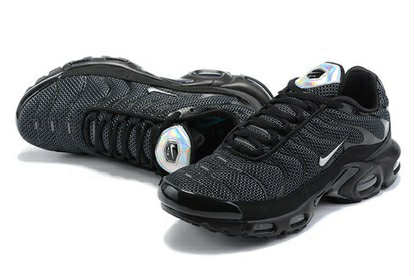 NK Airmax Plus TN Édition «Noir»