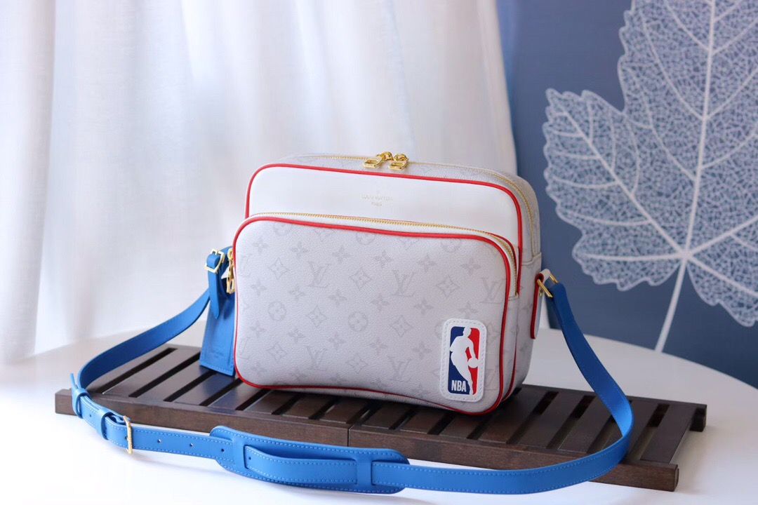 Sacoche LV x NBA
