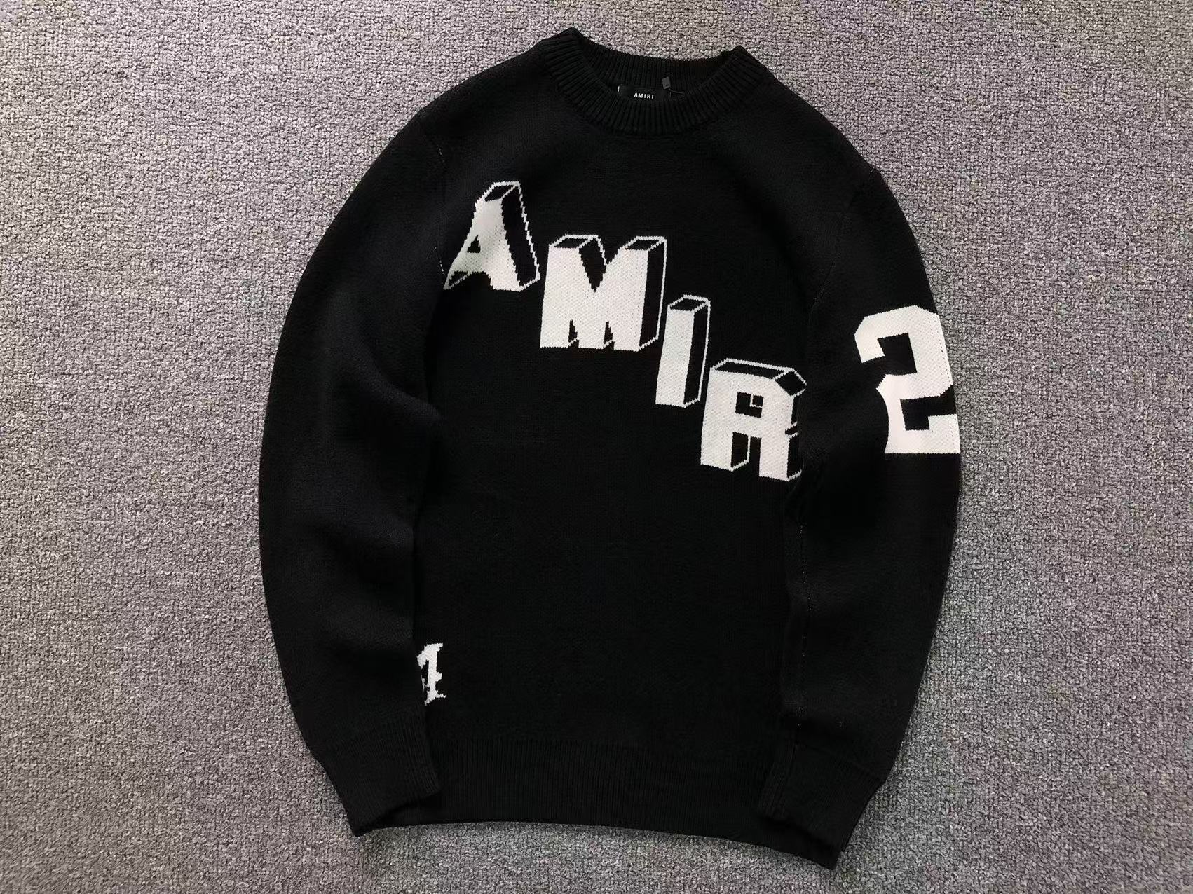 Pull sans  Capuche Mike Ami*i 
