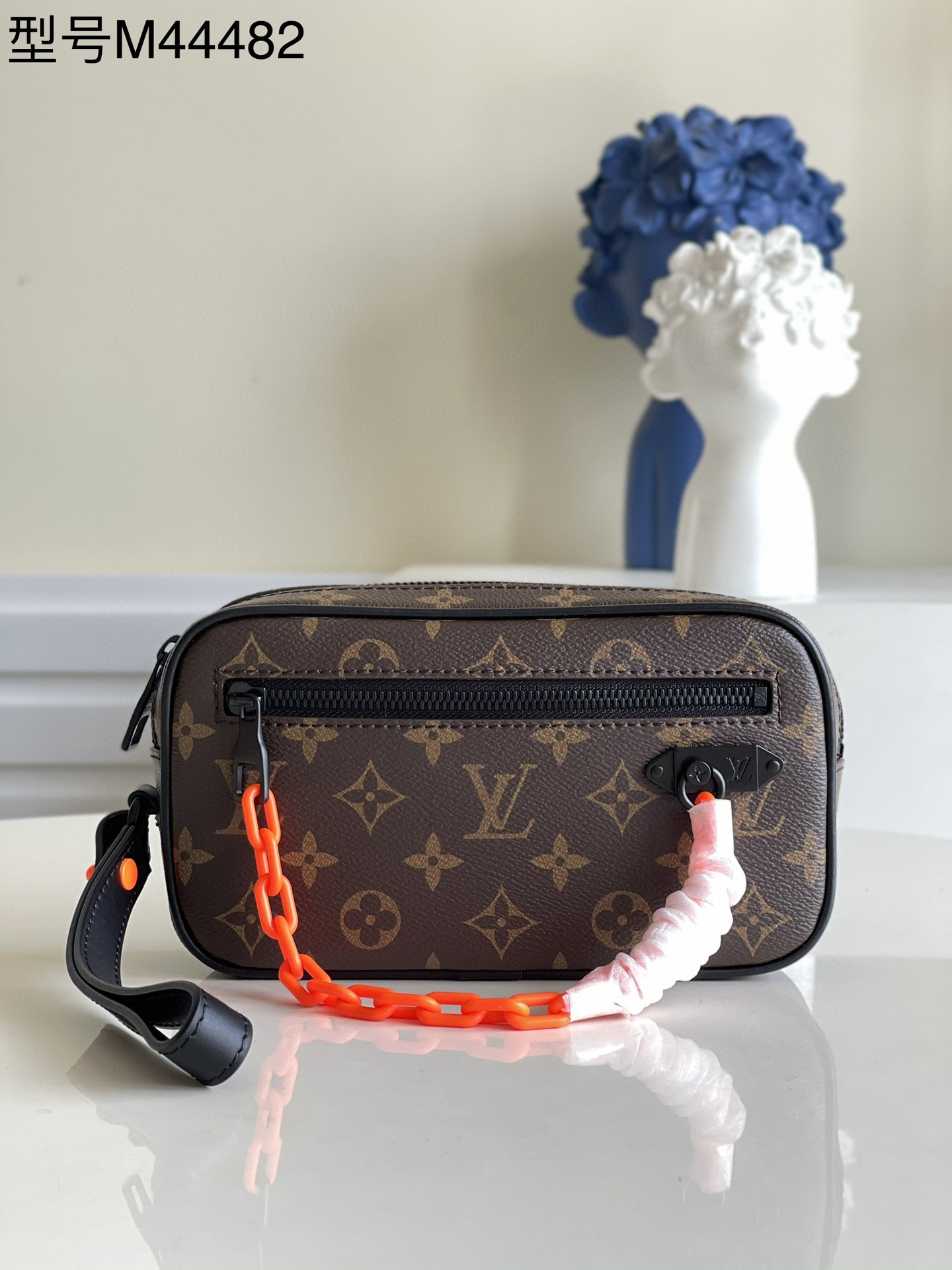 Pochette LV Volga 