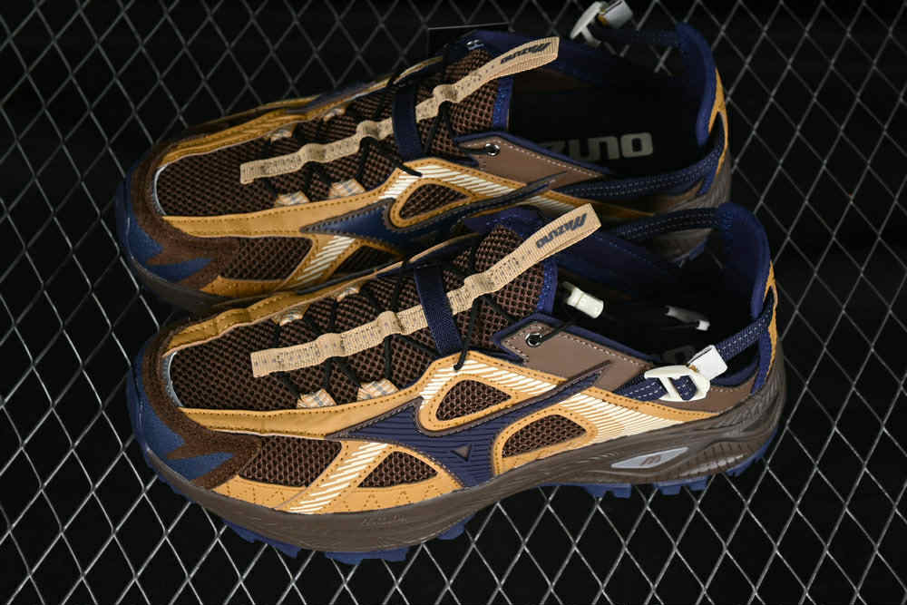 Mizuno Racer Trail SE