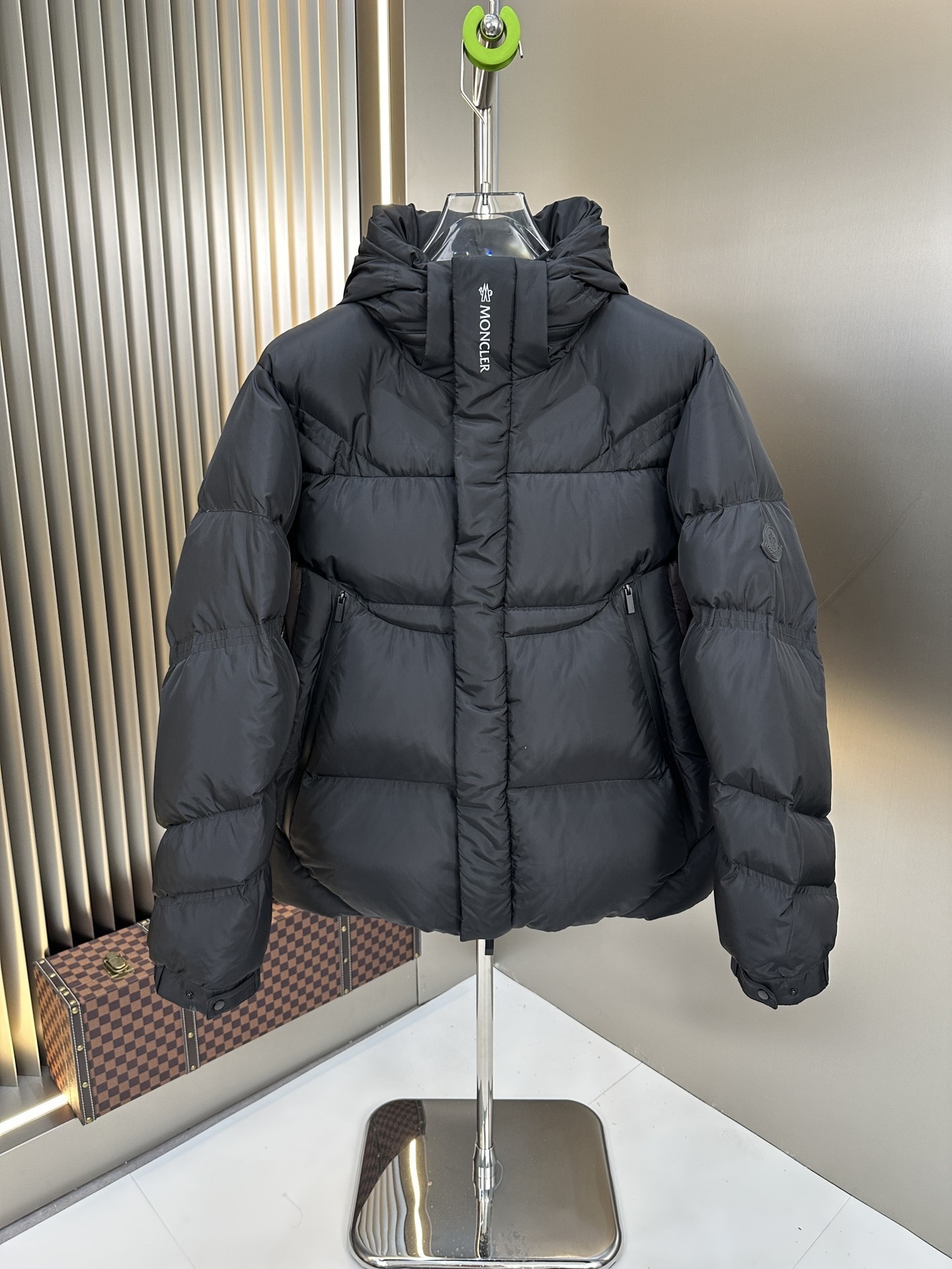 Doudoune Monc**r Collection 2025
