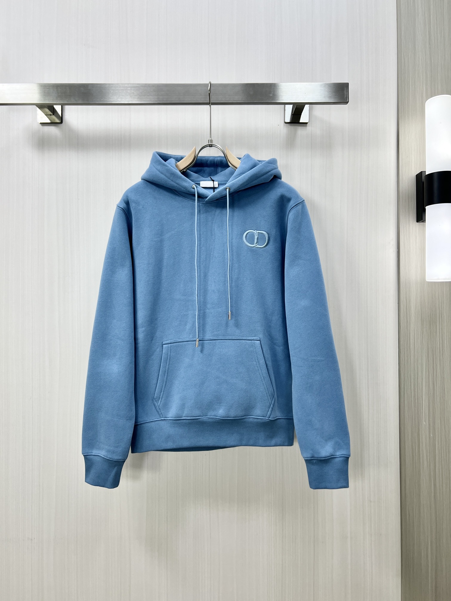 Pull à Capuche CD