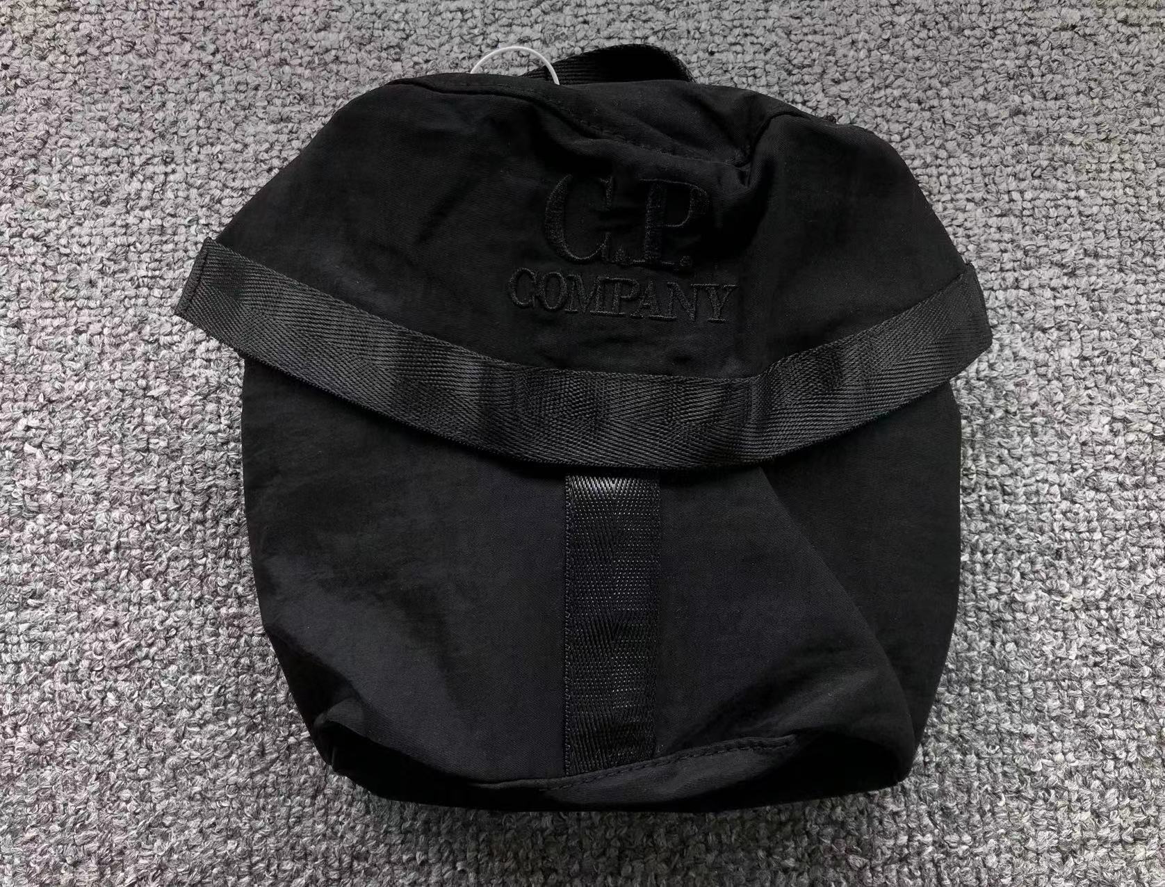 Banane CP Shoulder Pouch