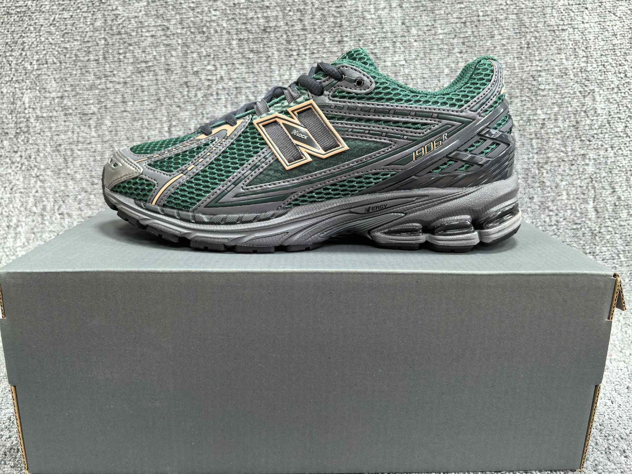 New Balance 1906 Édition « Vert »