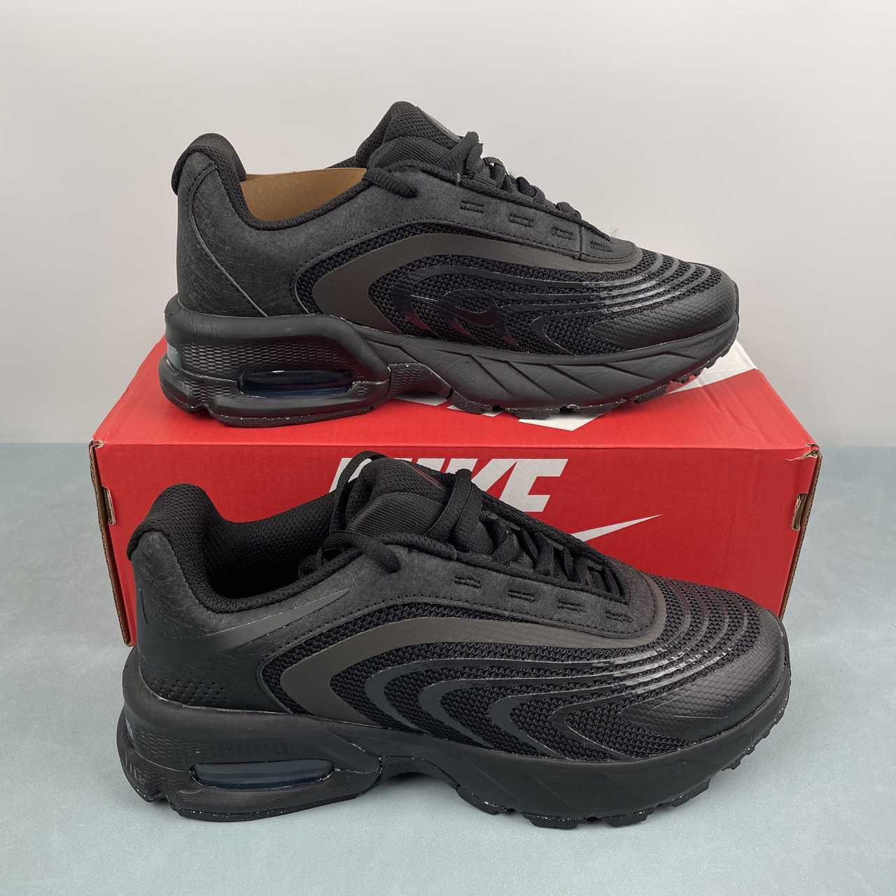 Nike Air Max Fire