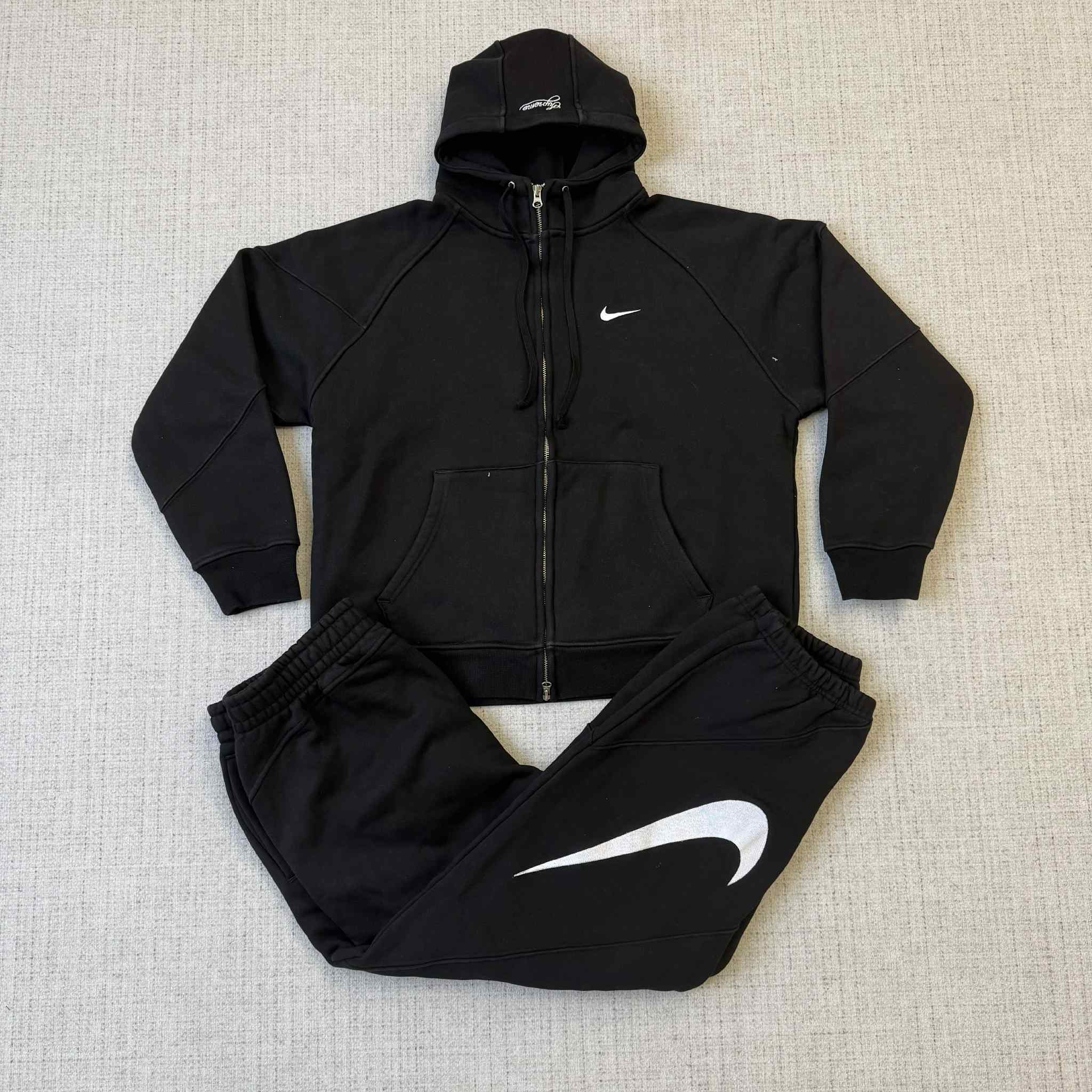 Ensemble Complet Nike x Suprême 