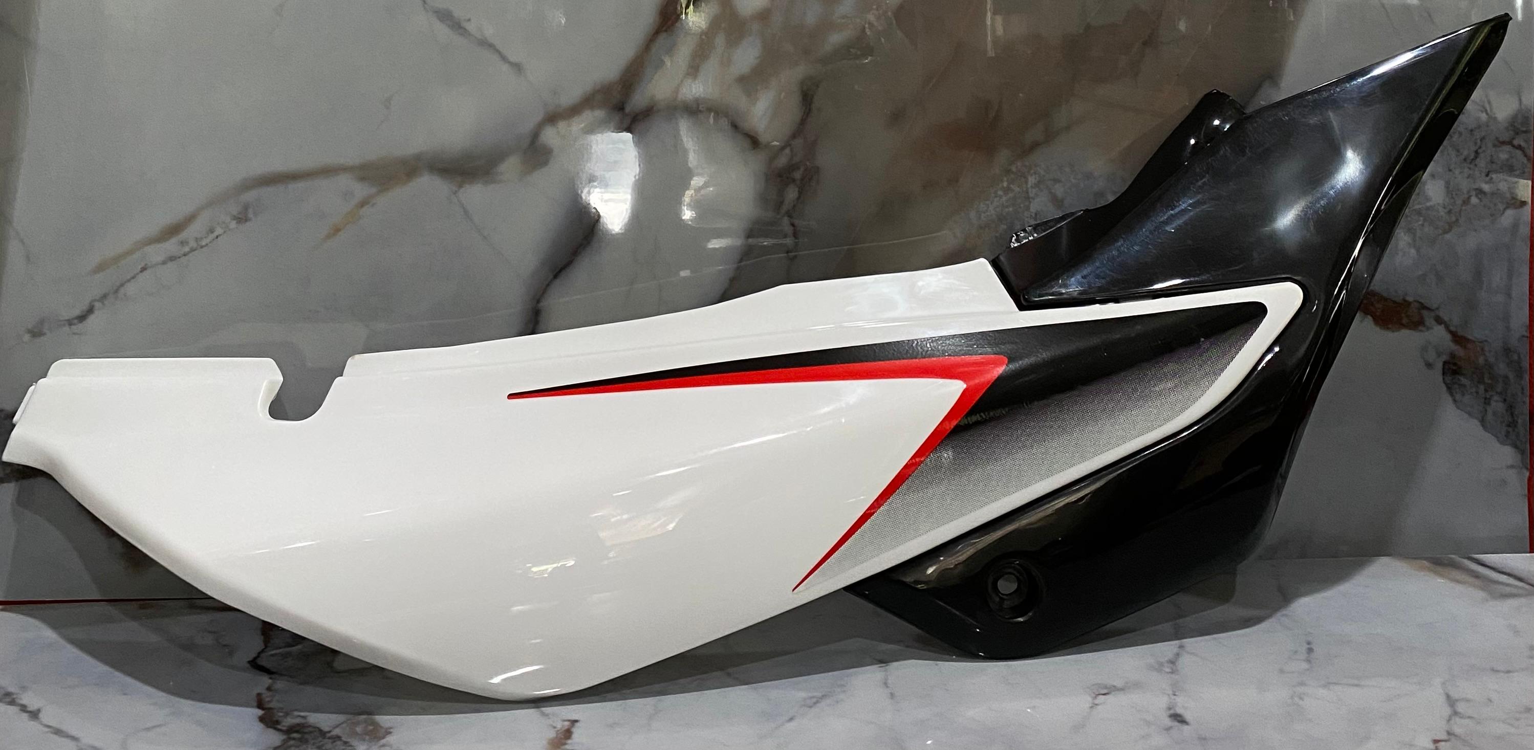 Tapas Laterales XR150L COMPLETAS