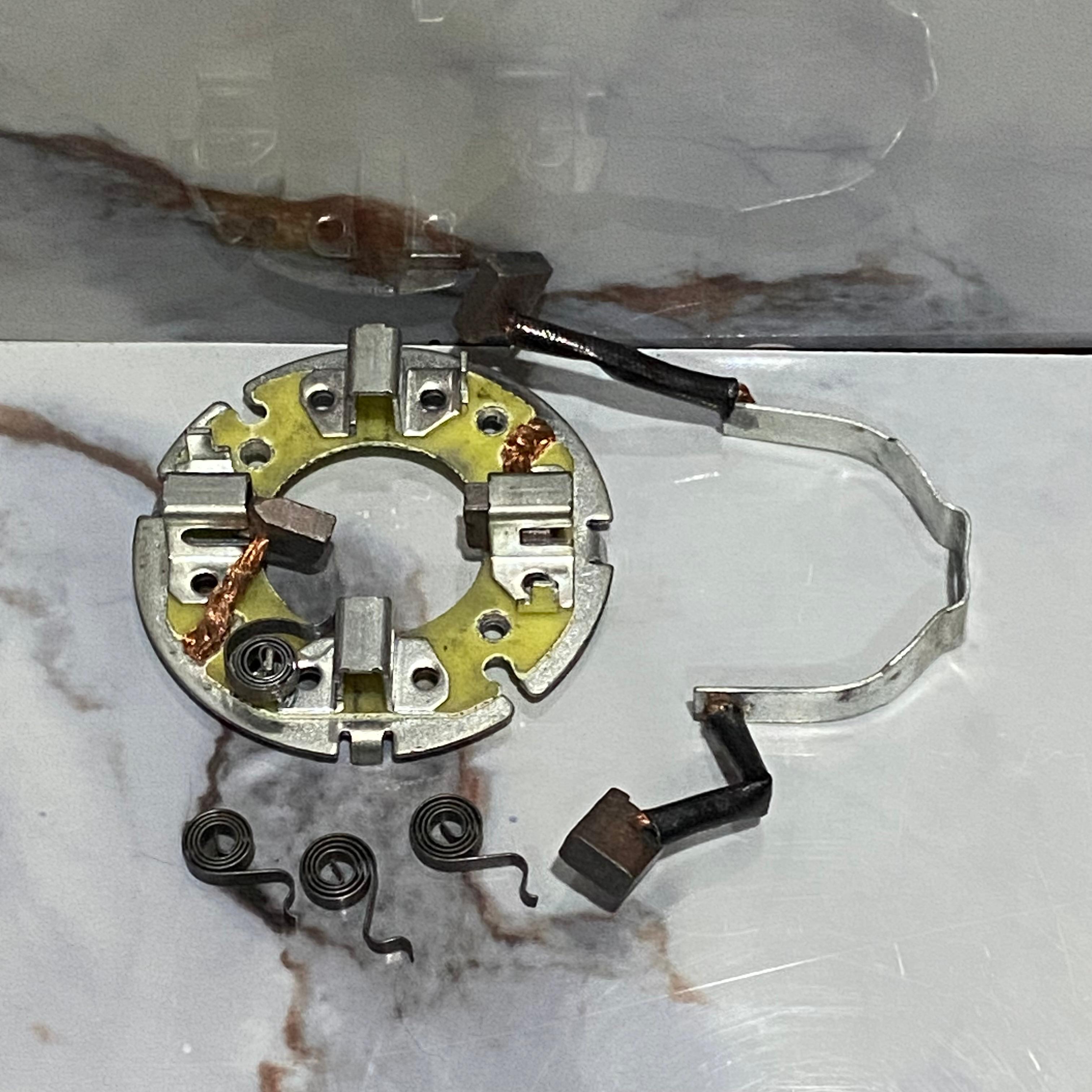 CARBONES COMPLETO HJ125-7 YOYO
