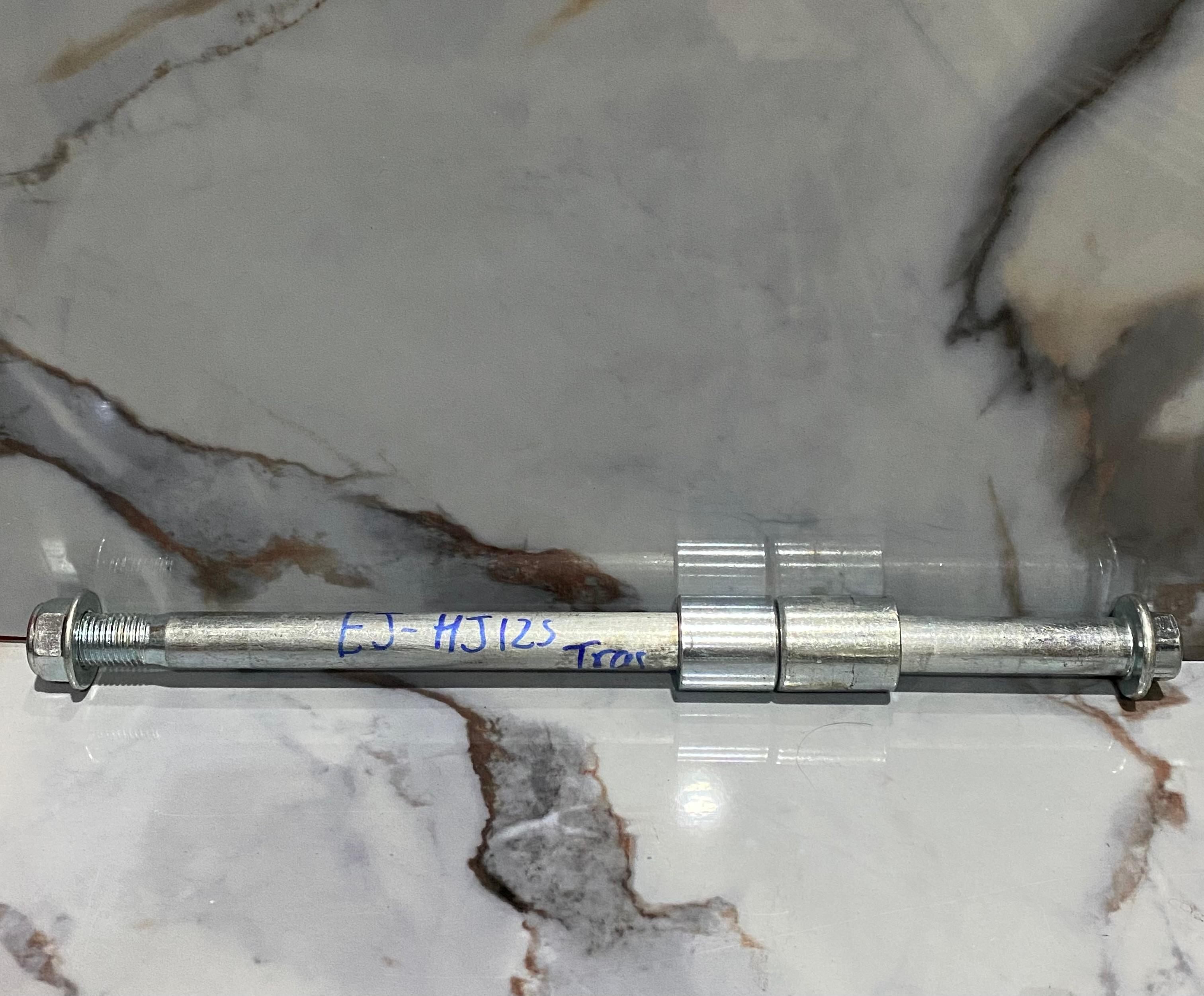 EJE TRASERO HJ125-7
