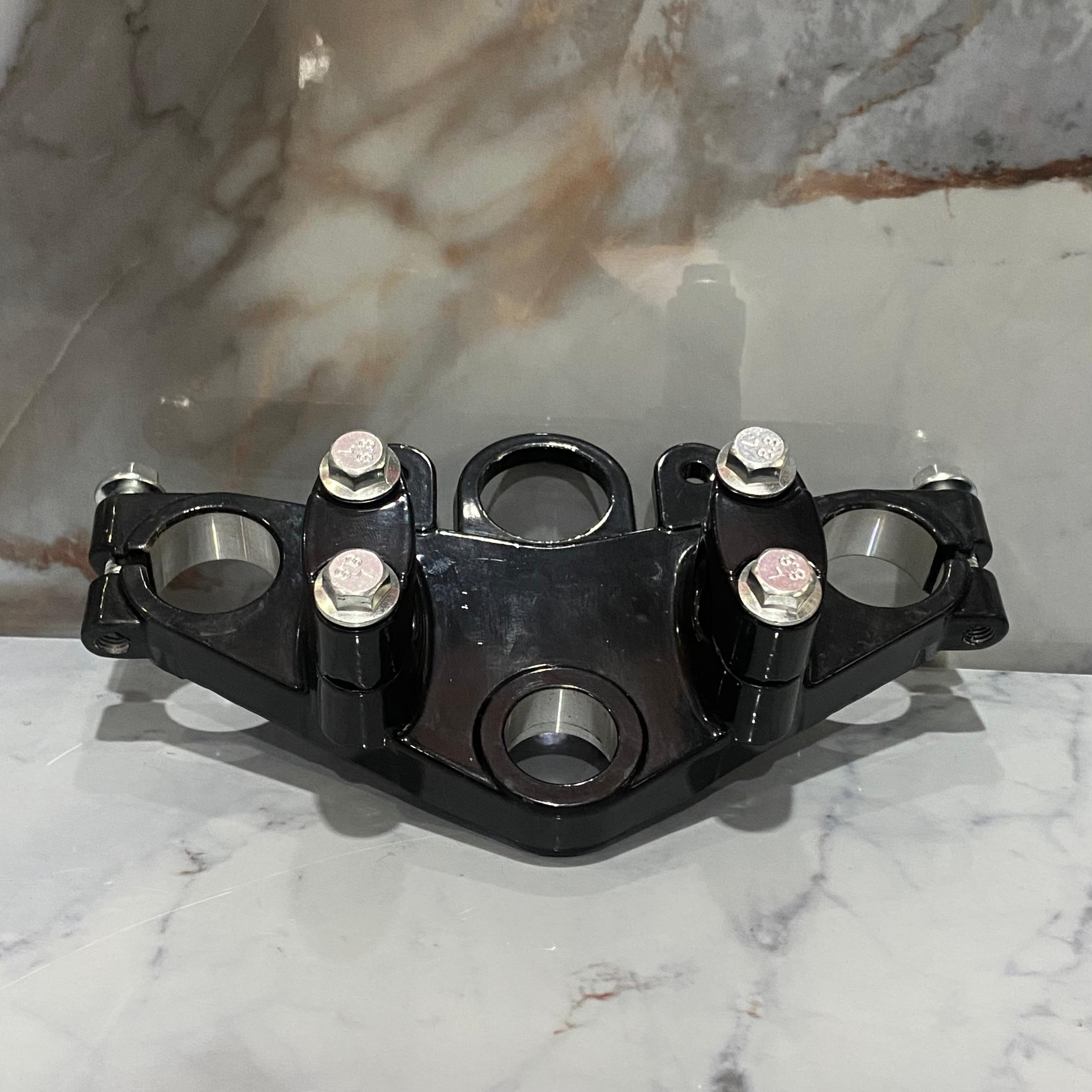 ESTERCIO SUPERIOR YBR125