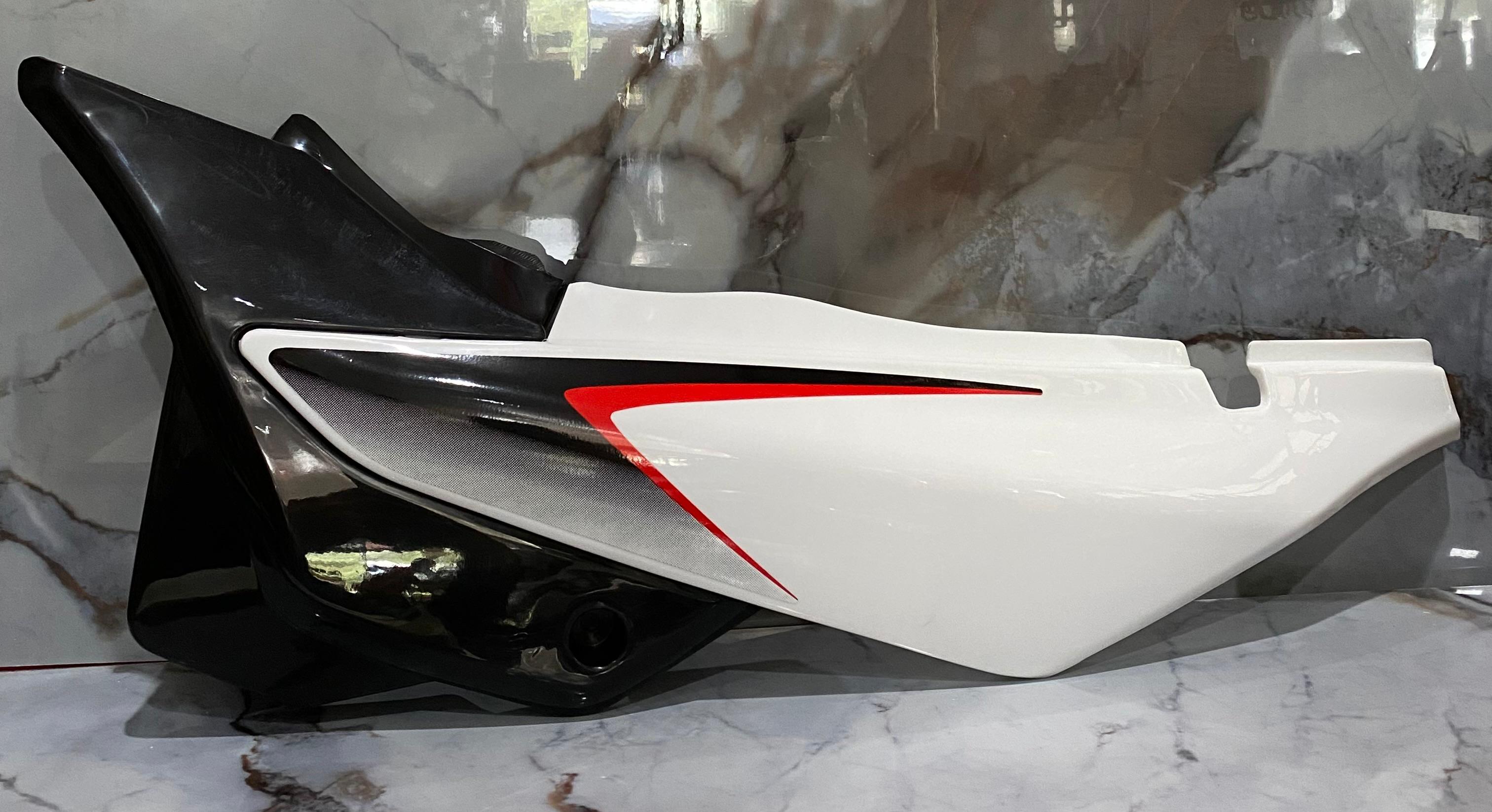 Tapas Laterales XR150L COMPLETAS