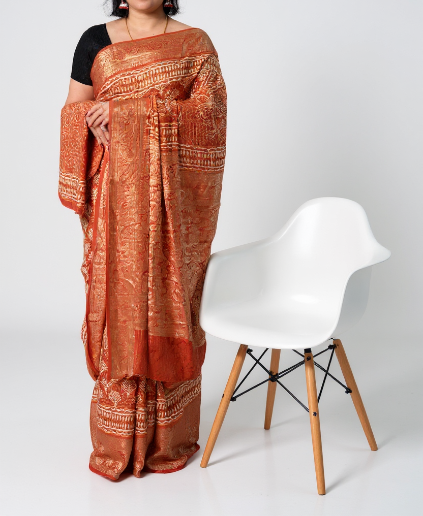 Pure Crepe Silk Ready-to-Wear Saree with Matching Unstitched Blouse & Zari Border