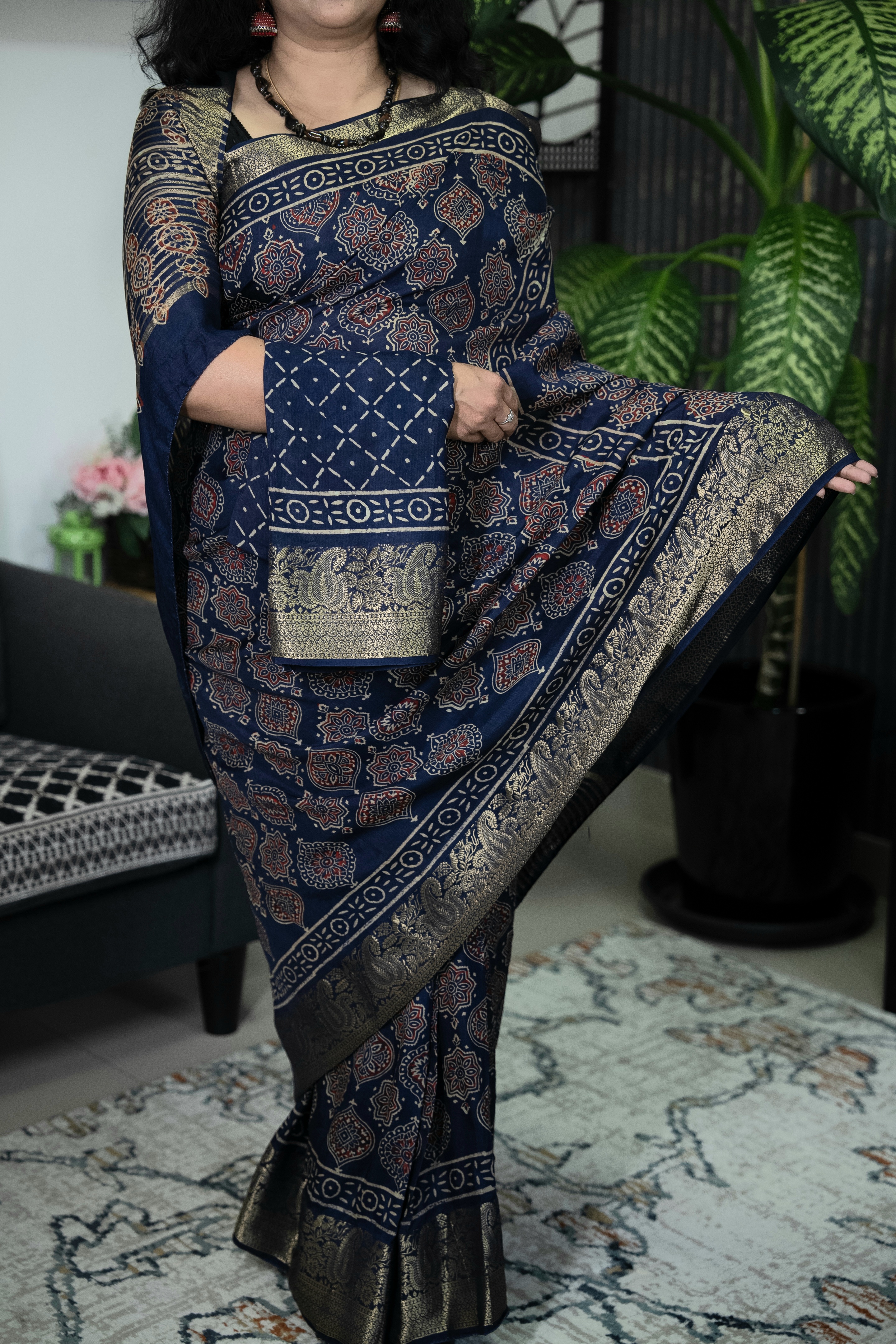 Pure Crepe Silk Ready-to-Wear Saree with Matching Unstitched Blouse & Zari Border