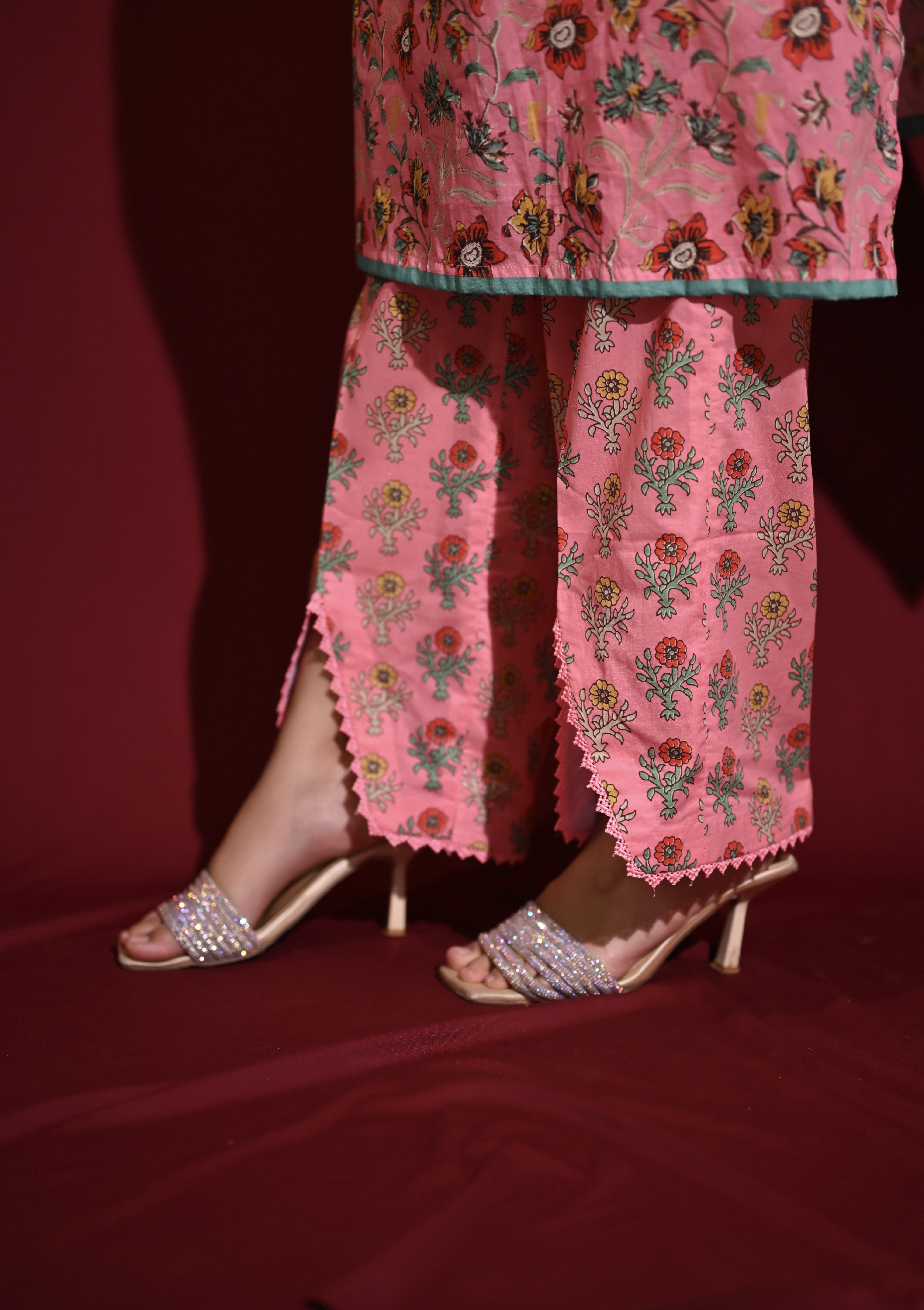 Blush Garden – Lawn Floral Ensemble