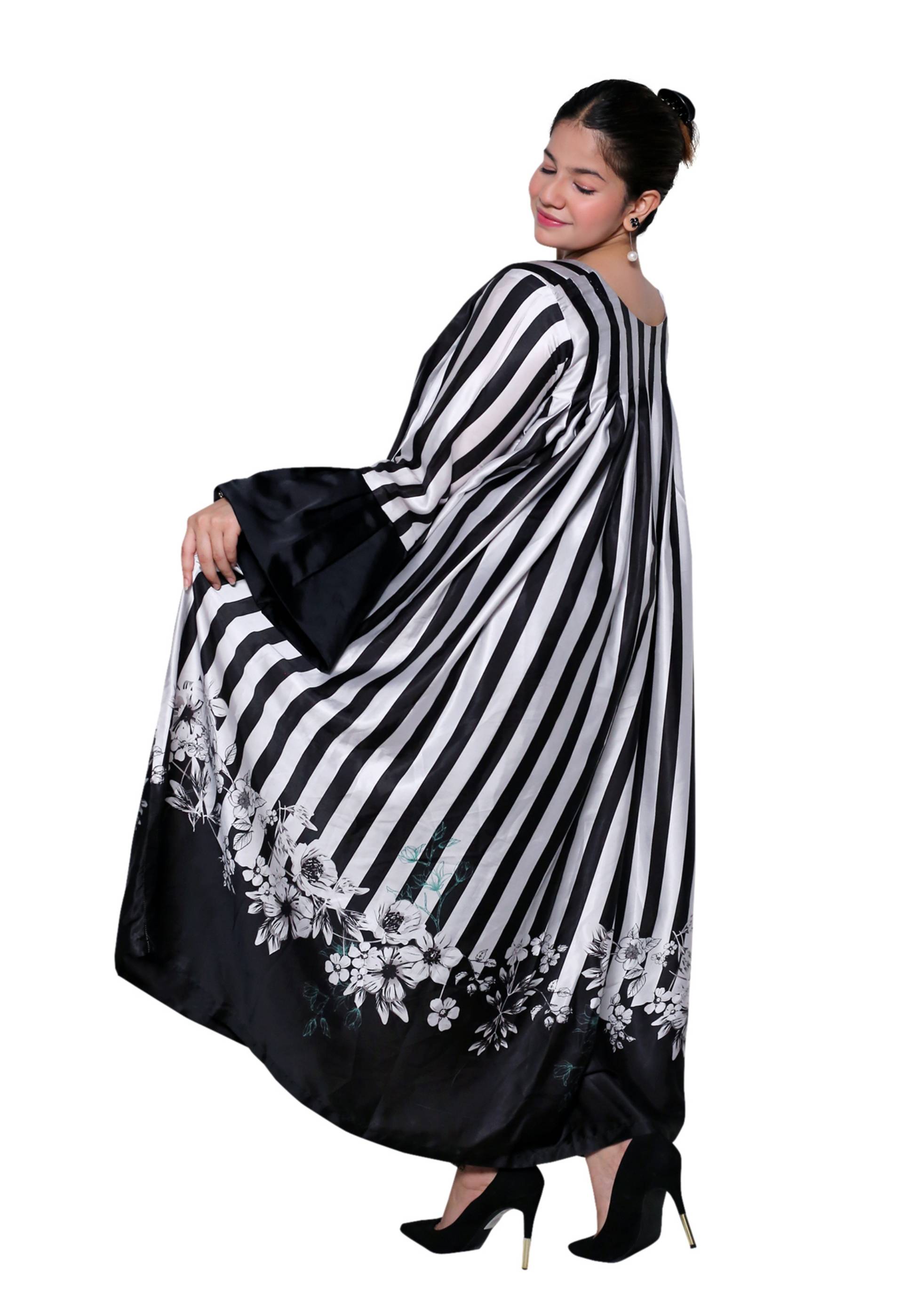 Bold Glamour - Luxe Black Silk Gown for Iconic Moments