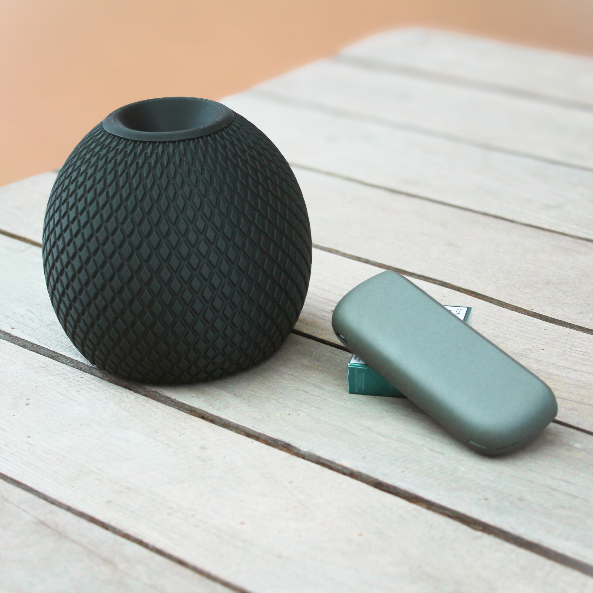 Modern Ashtray for Heat-Not-Burn Devices