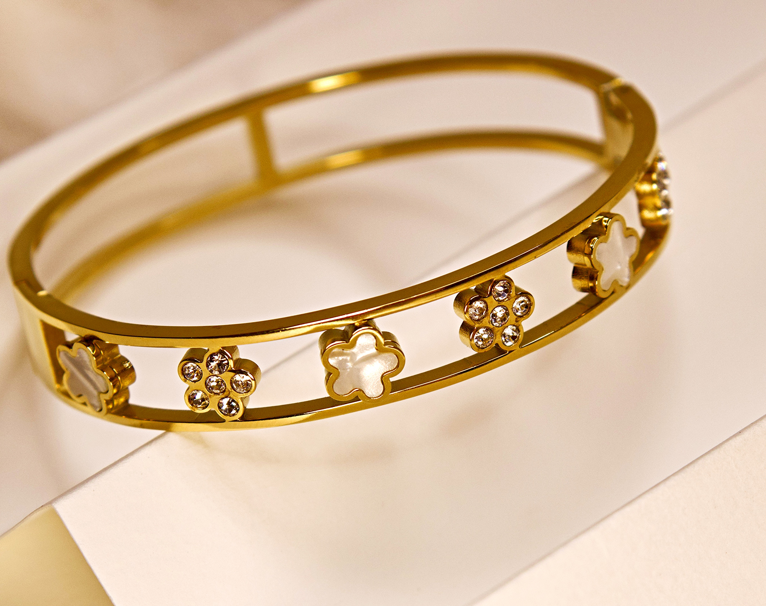 Gold Flower Bangle