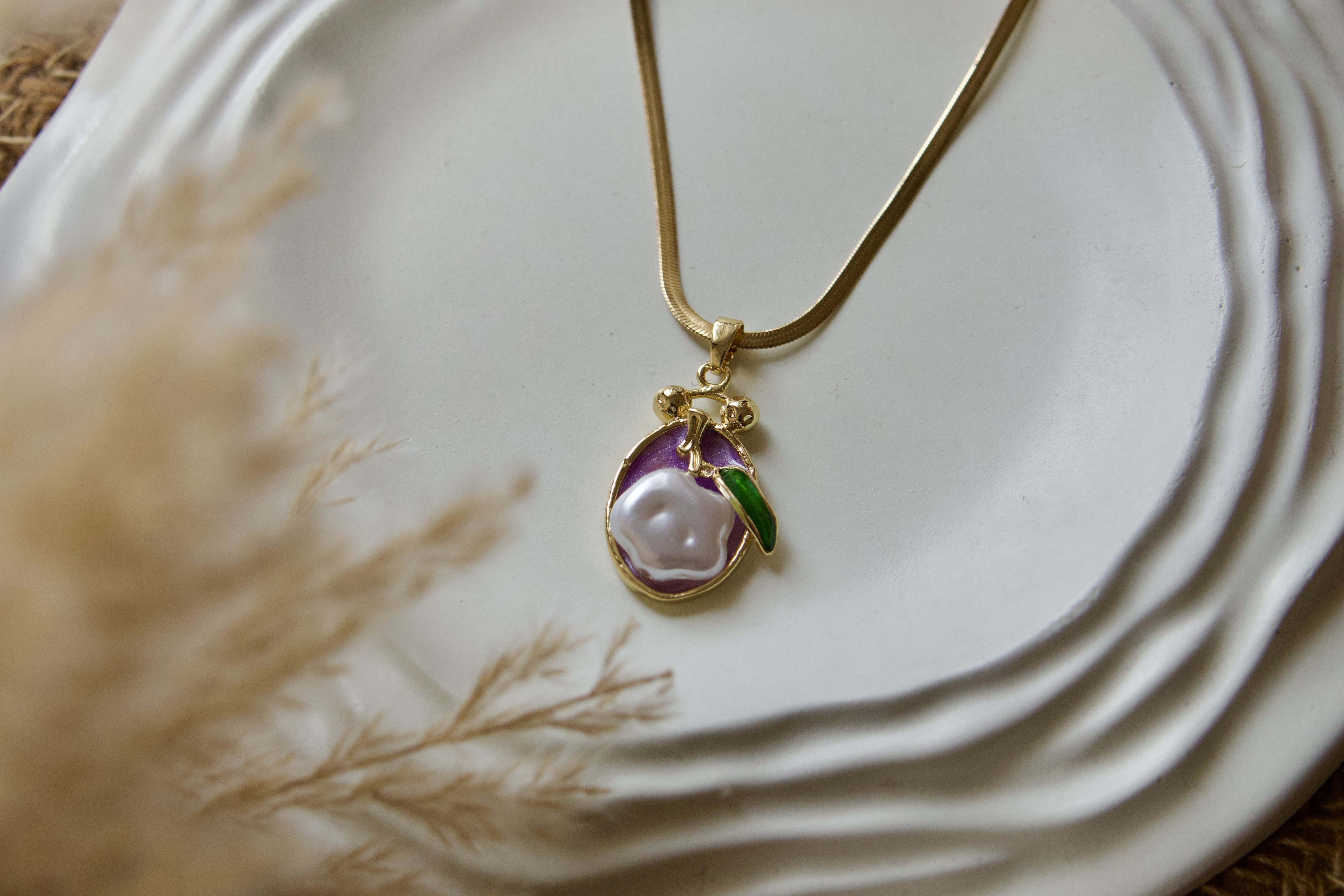 Lilac dew Necklace 