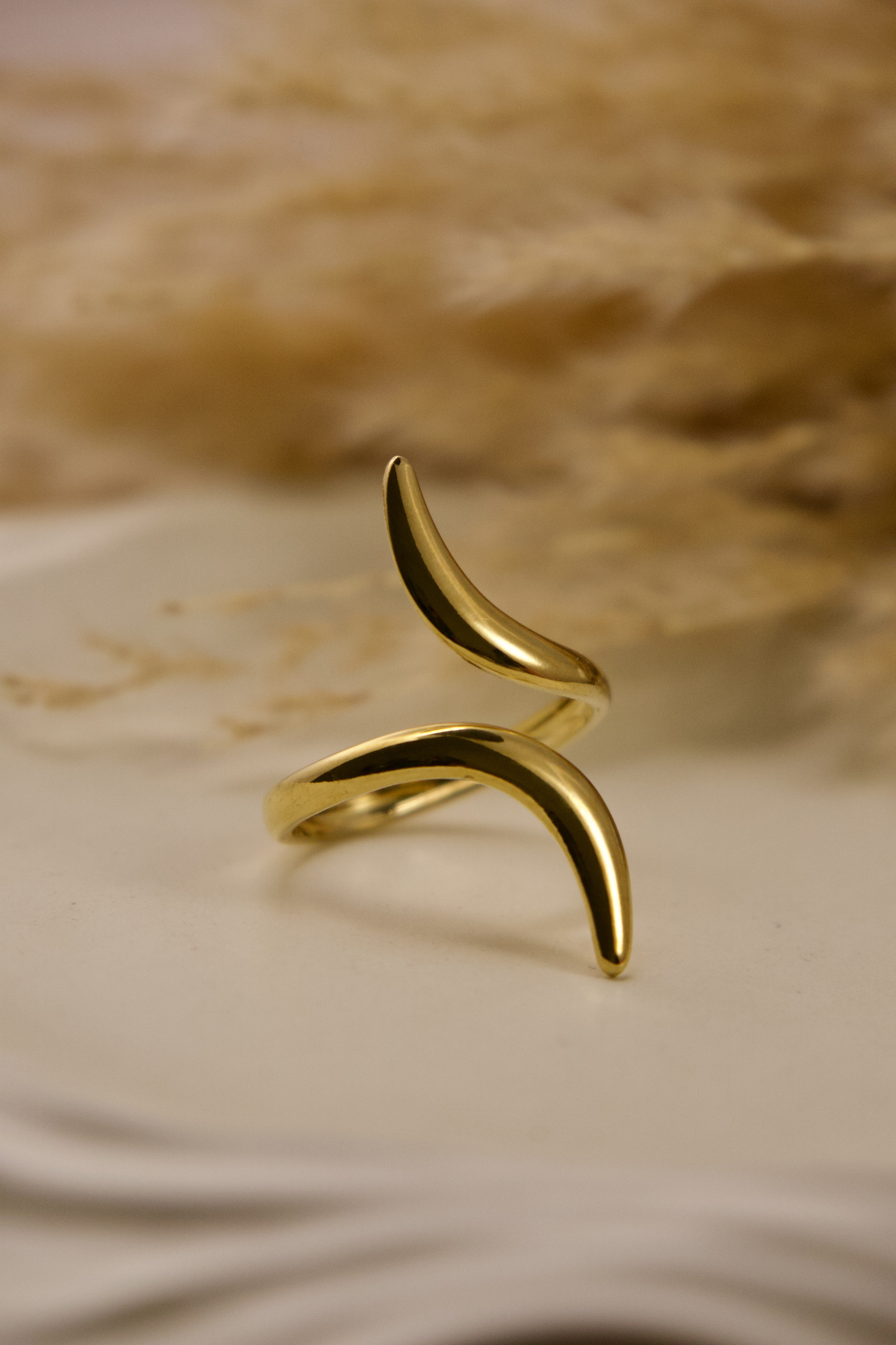 Luna Ring