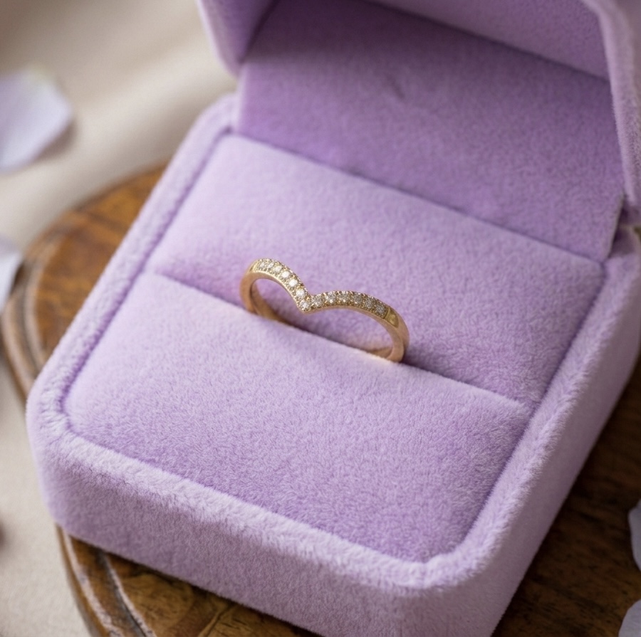 Gold Wave Diamond Ring