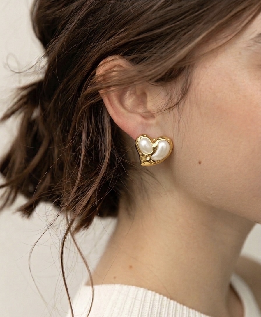 Pearl Heart Stud Earrings
