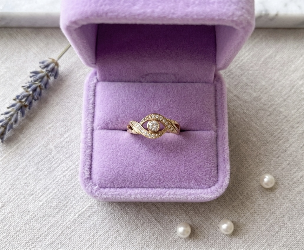 Gold Diamond Ring