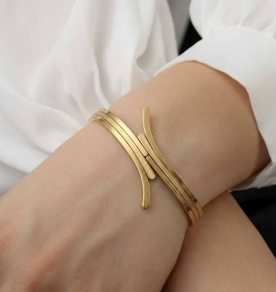 Elegant Gold-Plated Bracelet
