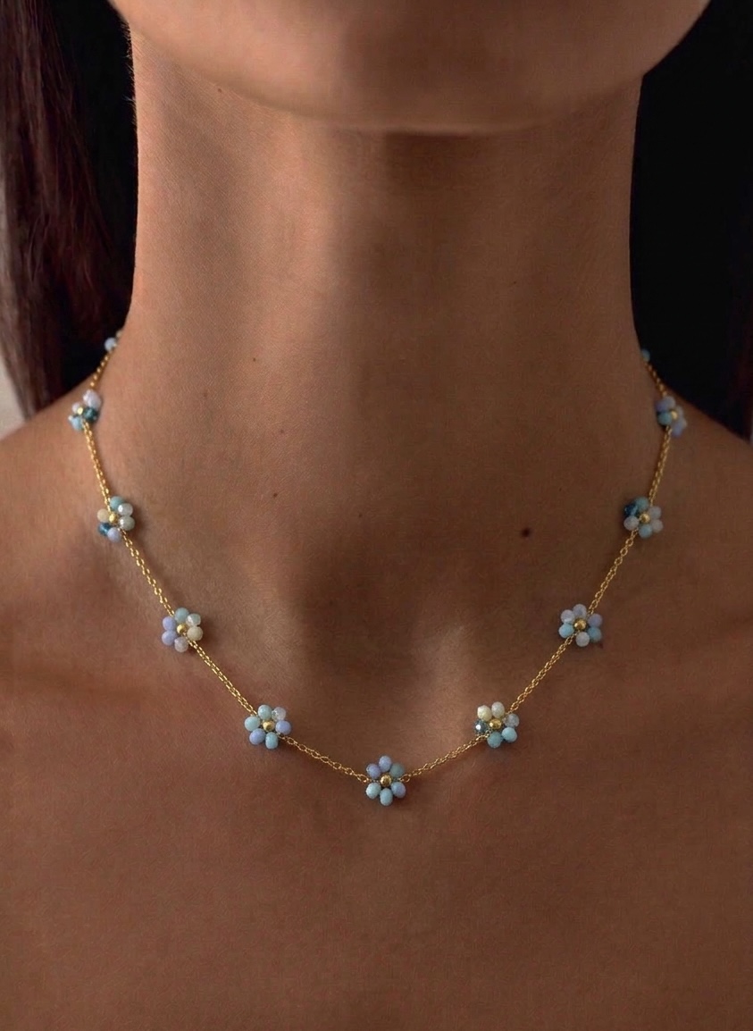 Daisy Flower Choker Necklace