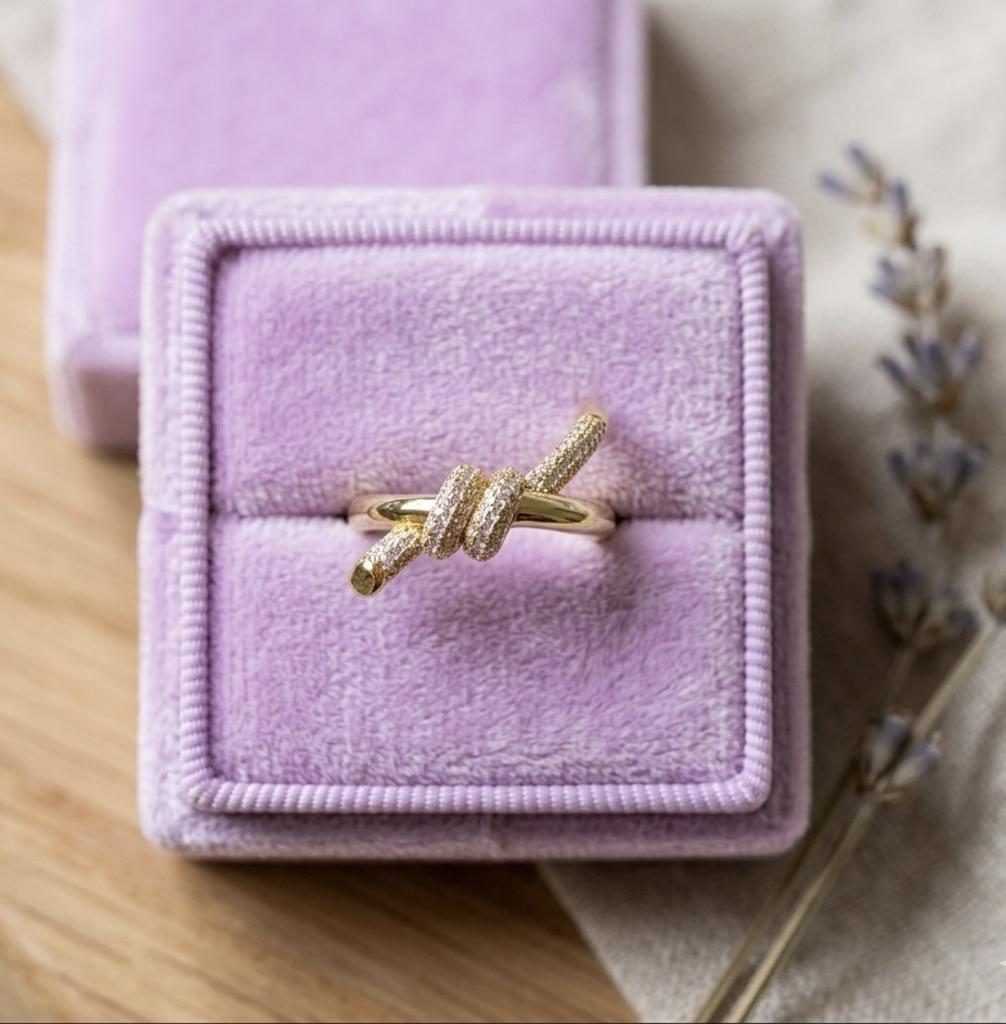 Gold Knot Ring