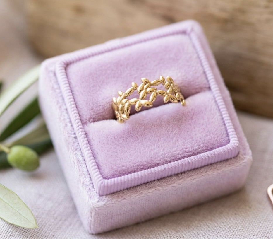 Gold Leaf Band Ring