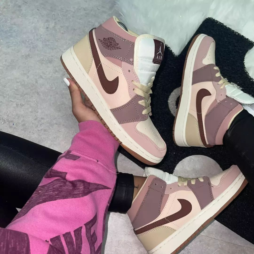 Nike Air Jordan Retro 1