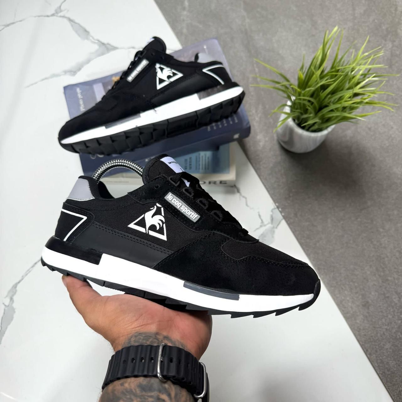 Le Coq Sportif Omega