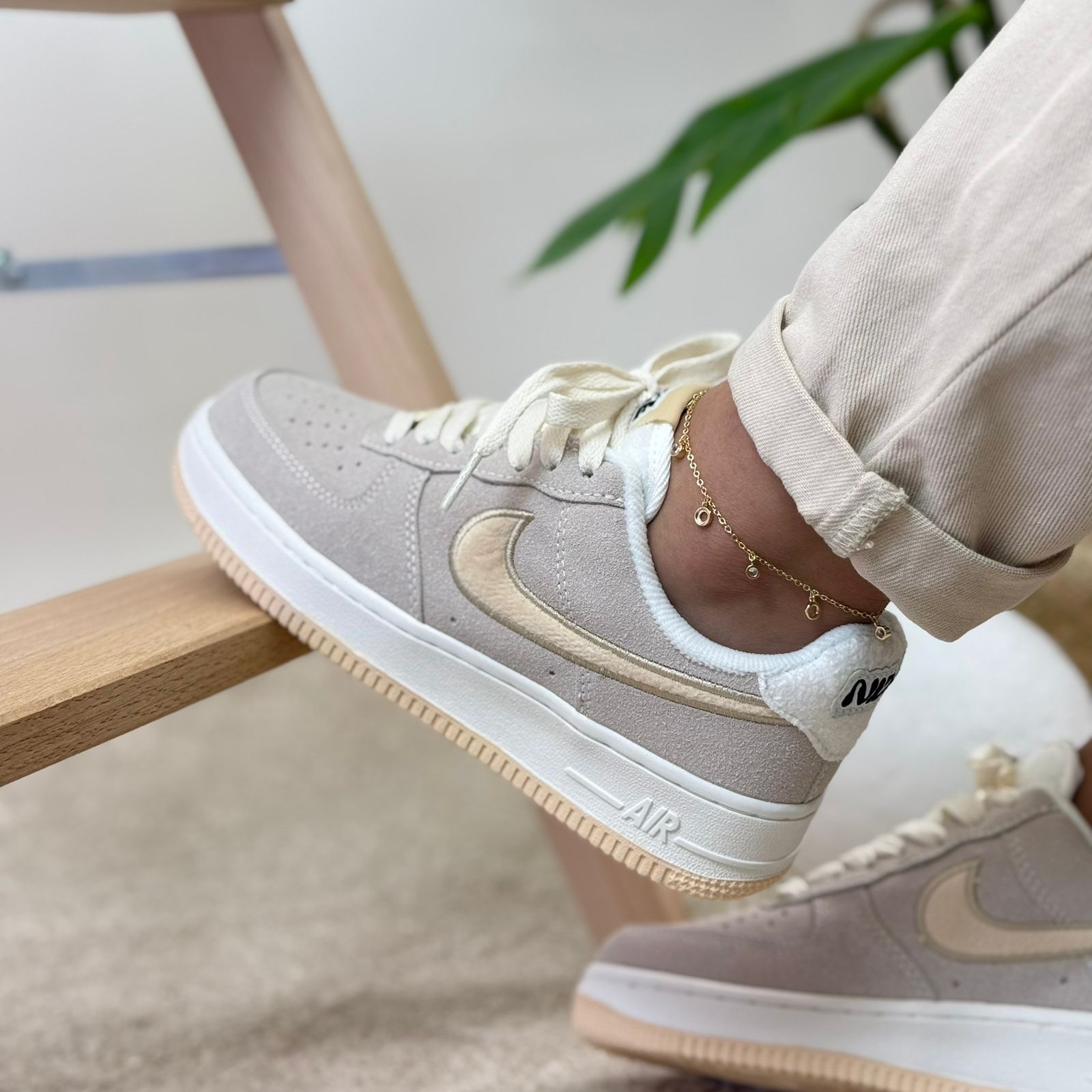 Nike Air Force 1