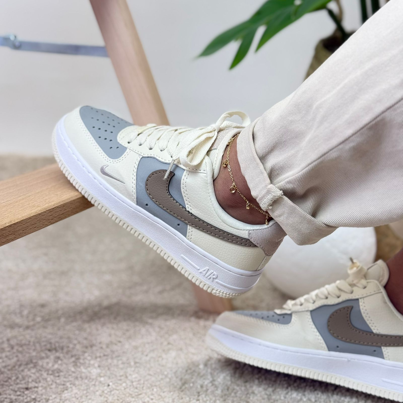 Nike Air Force 1