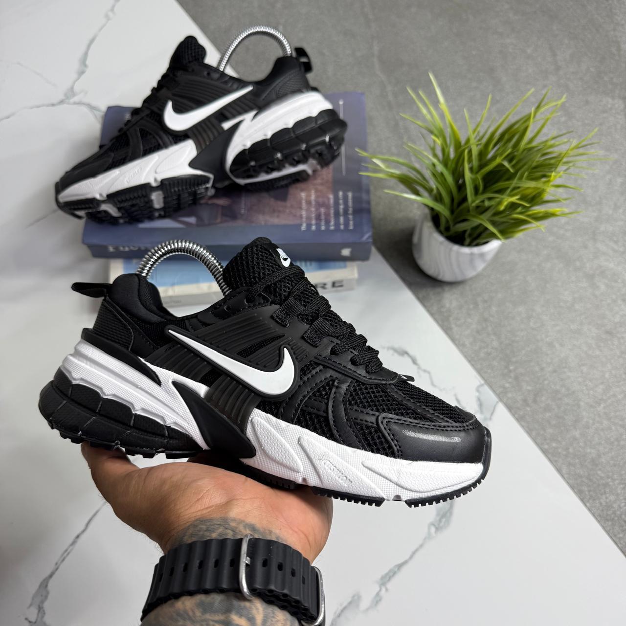 Nike V2K