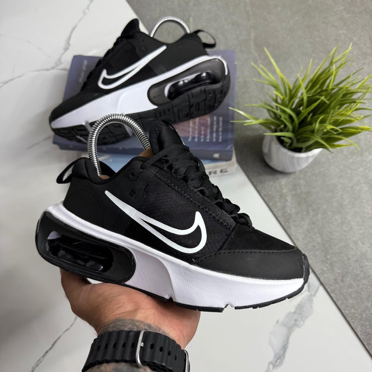 Nike Infinity